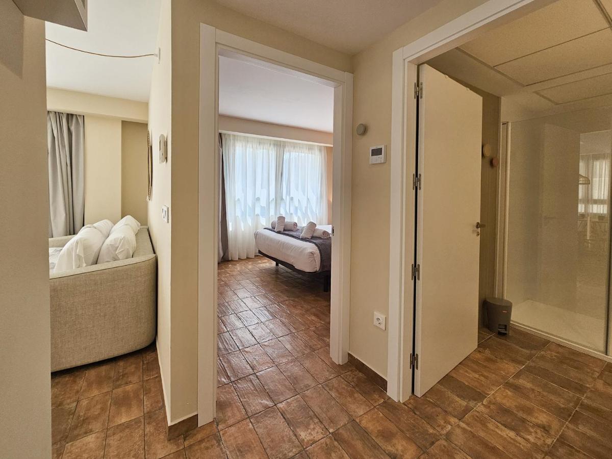 Apartamentos Las Ciencias R Valencia Bagian luar foto