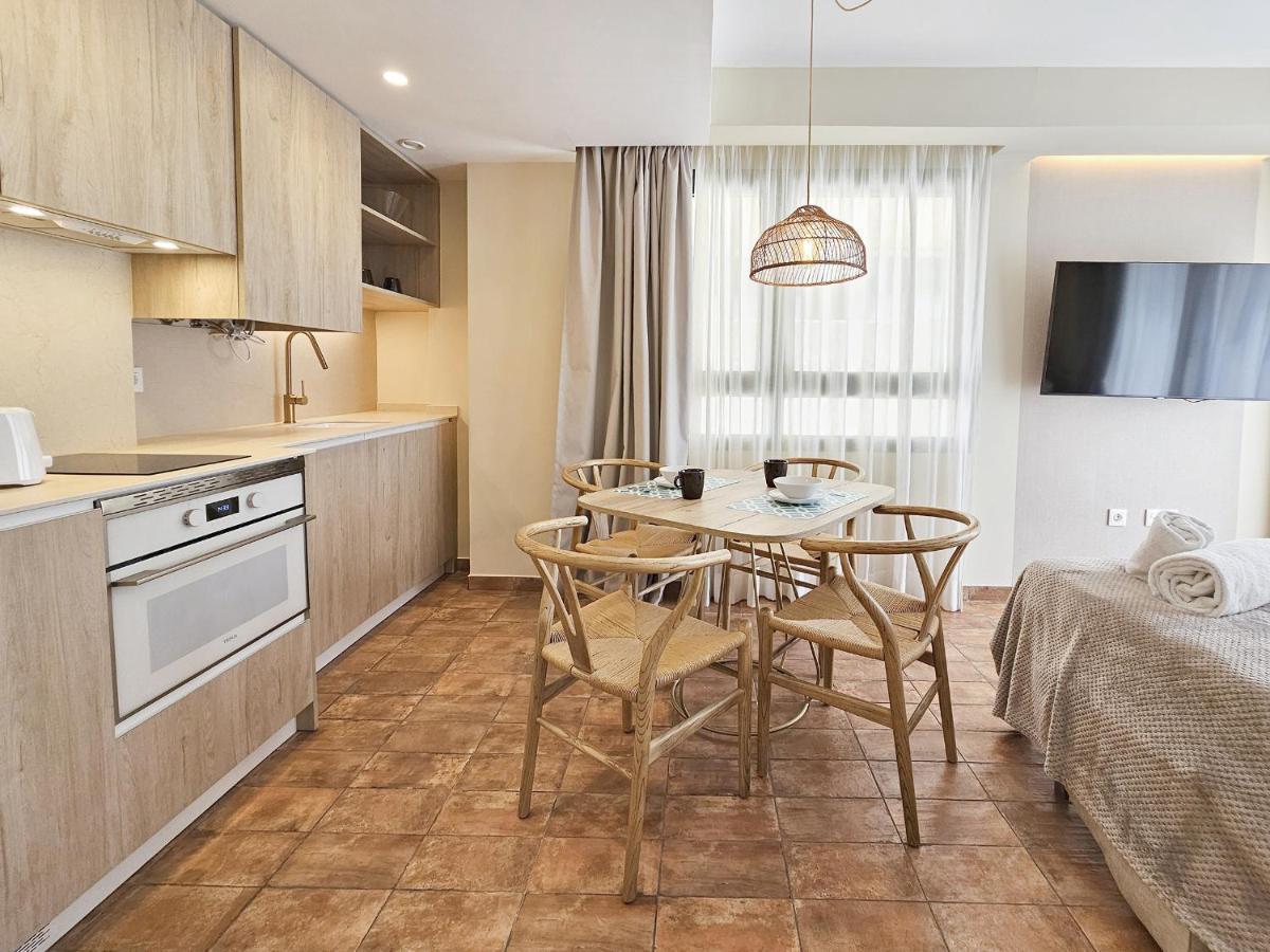 Apartamentos Las Ciencias R Valencia Bagian luar foto