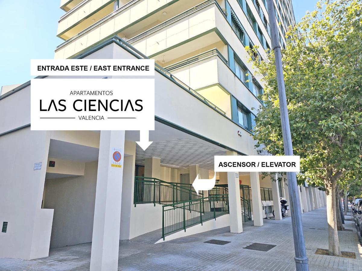 Apartamentos Las Ciencias R Valencia Bagian luar foto