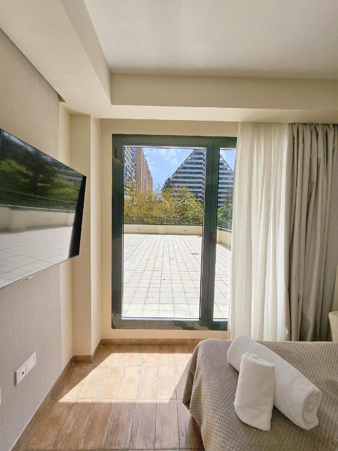 Apartamentos Las Ciencias R Valencia Bagian luar foto